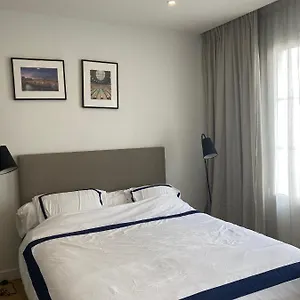 Pied A Terre Saint-germain-des-pres Apartment